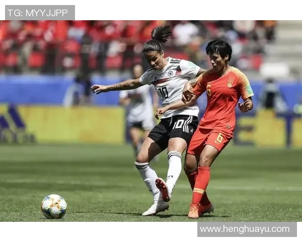 中国女足迎战西班牙队全力争胜展现实力与风采